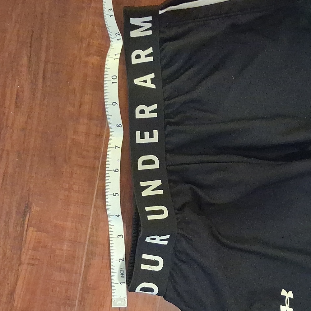 Under Armour Women's Charcoal Athletic Shorts - Picture 6 of 6